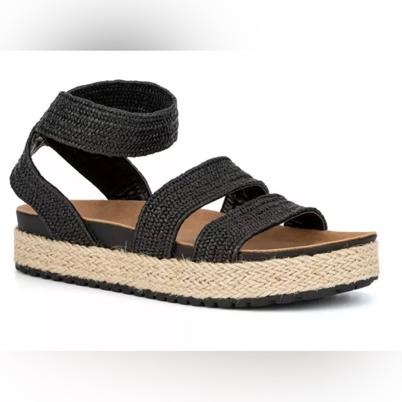 Olivia Miller Shoes - Olivia Miller Sylvina Espadrille Platform Sandal - size 9 - with box / comfy